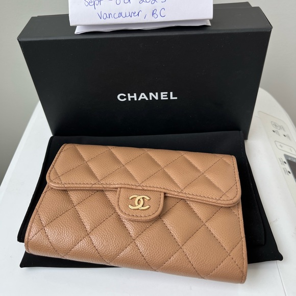 Chanel 23B dark beige caviar medium flap trifold wallet - Picture 5 of 11